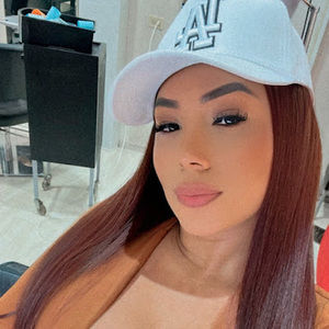 Meet your Posher, Gabriela